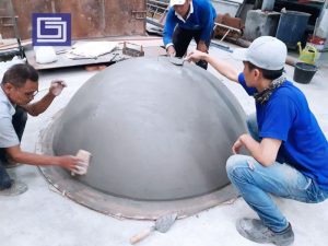 Proses pembuatan moulding bentuk untuk bak lampu fiberglass custom