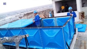 Instalasi roof untuk tangki panel fiberglass