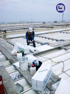 Persiapan bahan serat mat dan polyester resin.