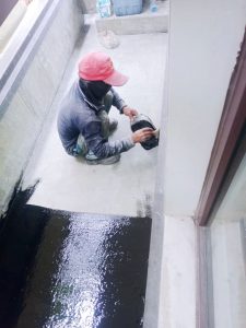 Coating terakhir dengan anti-uv sehingga lapisan awet dan tahan lama.