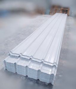 Custom atap fiberglass warna putih susu , bergaransi 10 tahun tidak bocor.