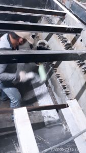 Pelapisan fiberglass tahan korosif kimia garansi aman selama 5 tahun.