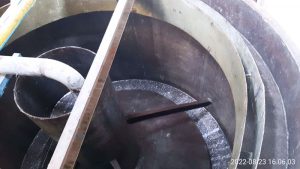 Pelapisan fiberglass perpanjangkan umur tangki baja. Fiberglass kebal dari karatan atau korosif. 